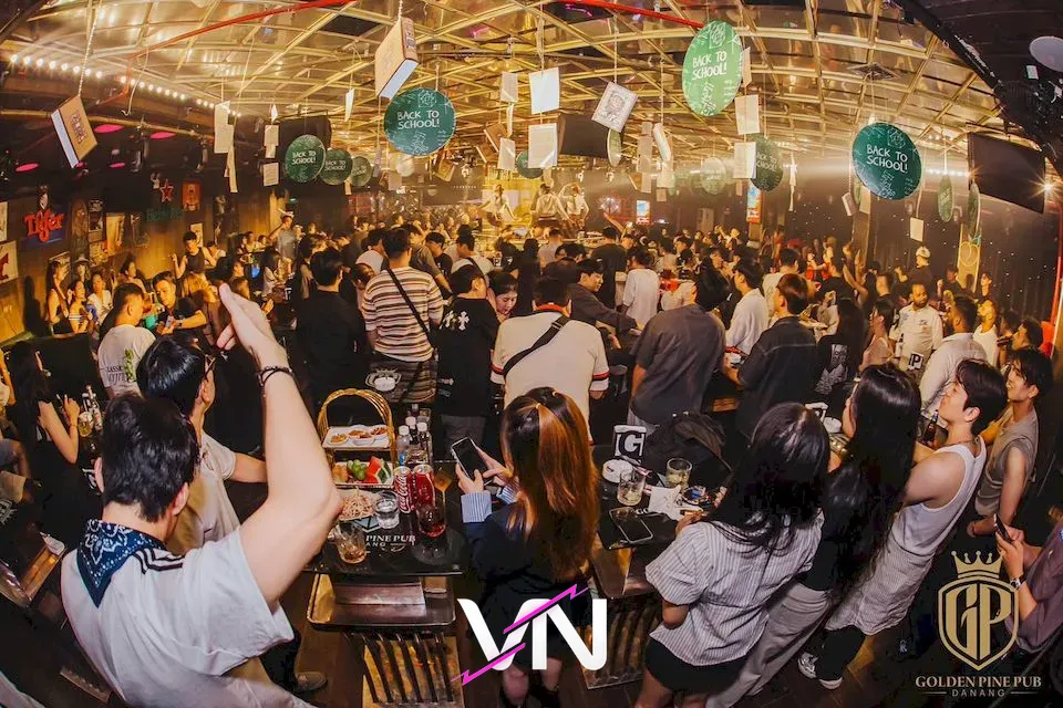 다낭 뉴 골든 파인 펍 분위기 1번째