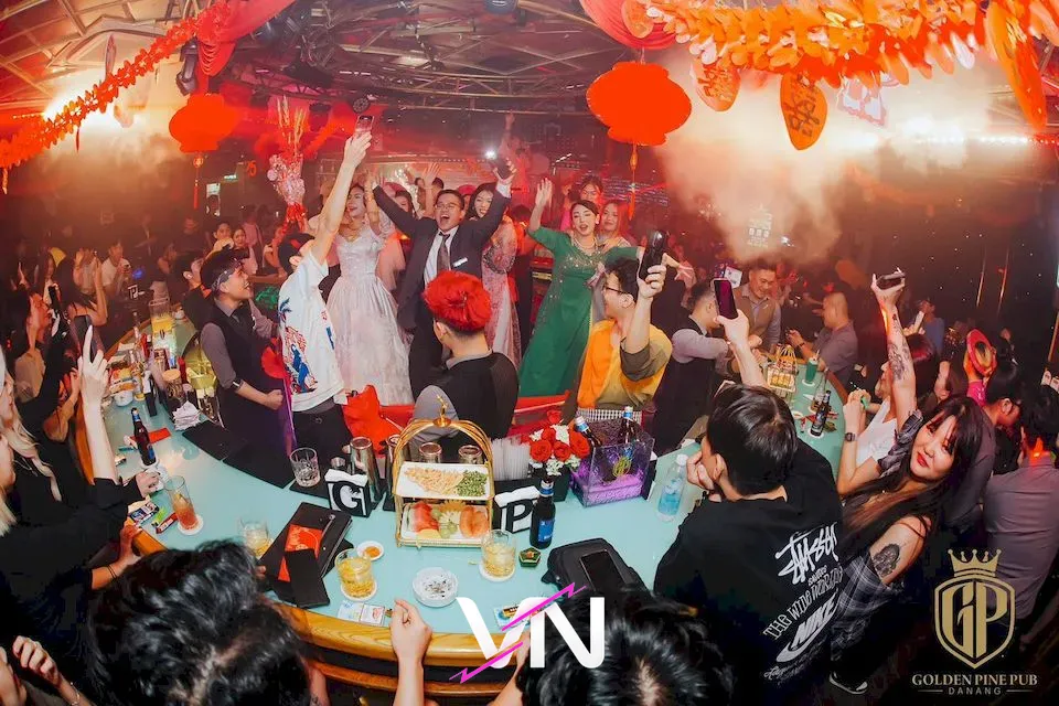 다낭 뉴 골든 파인 펍 분위기 2번째