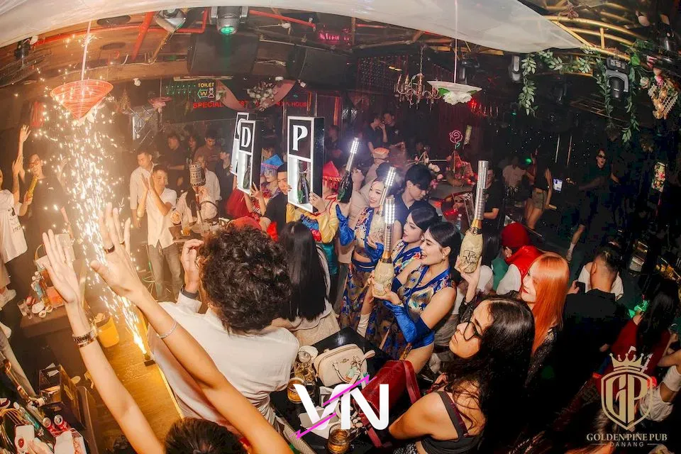 다낭 뉴 골든 파인 펍 분위기 3번째