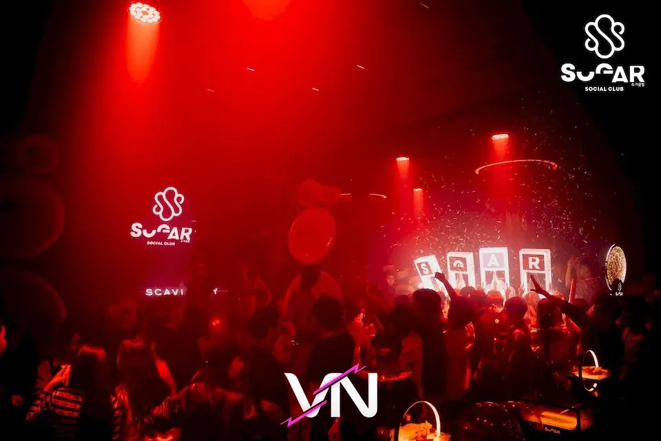 다낭 슈가 소셜 클럽 분위기 2번째