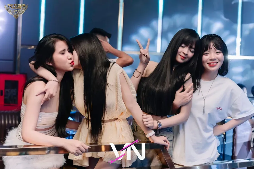 다낭 탑 티비 클럽 게스트 3번째