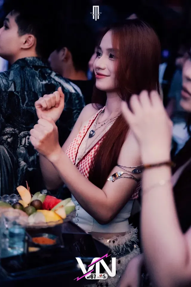 하노이 에이플러스 클럽 하이라이트 4번째