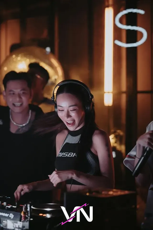 하노이 샤크 클럽 하이라이트 1번째