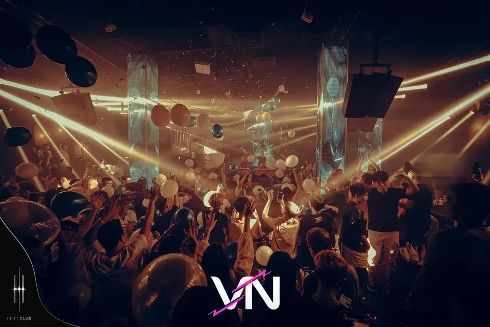 호치민 11:11 클럽 분위기 1번째