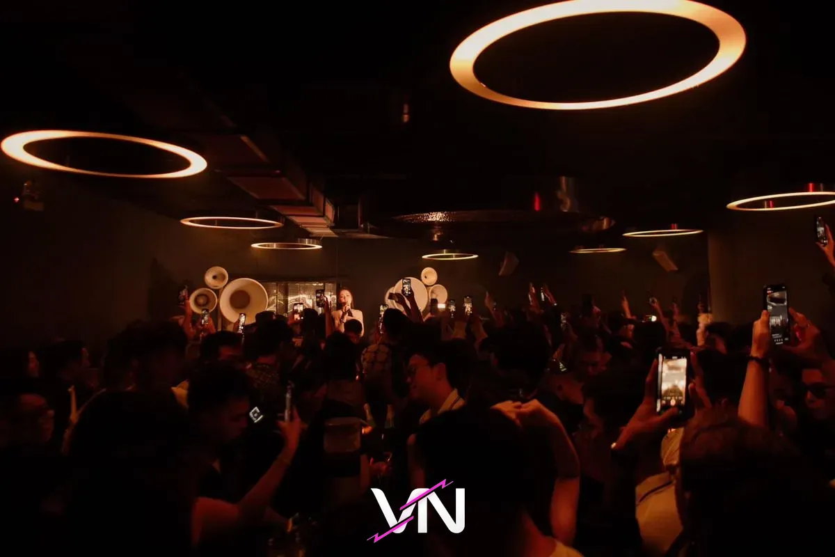 호치민 로코 히트룸