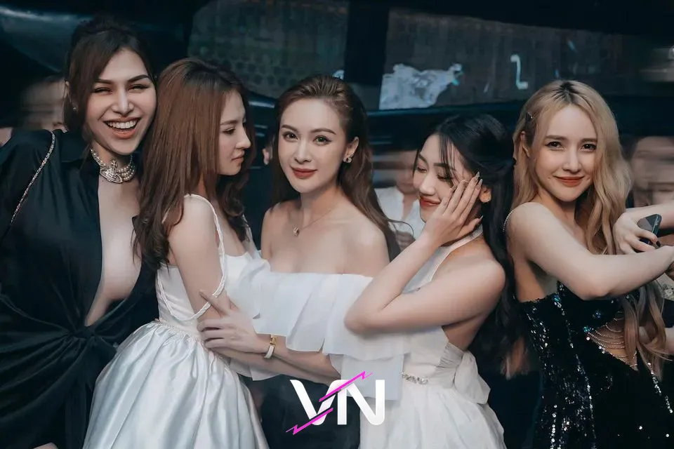 호치민 오슬로 클럽 게스트 1번째