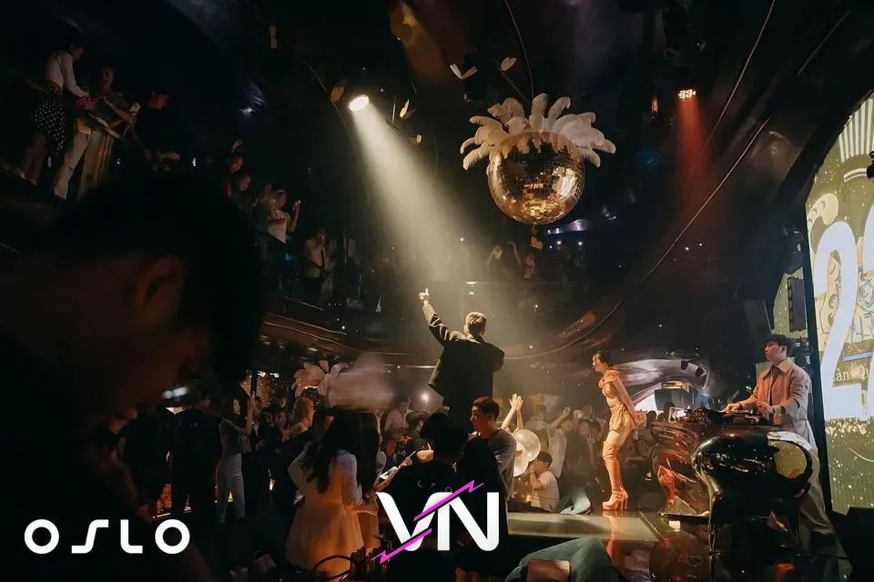 호치민 오슬로 클럽 분위기 2번째