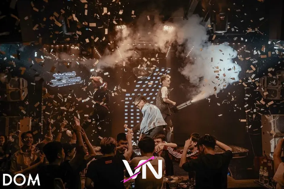 나트랑 돔 클럽 분위기 1번째