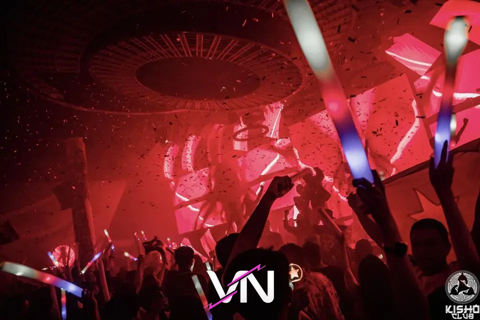 나트랑 키쇼 클럽 분위기 5번째