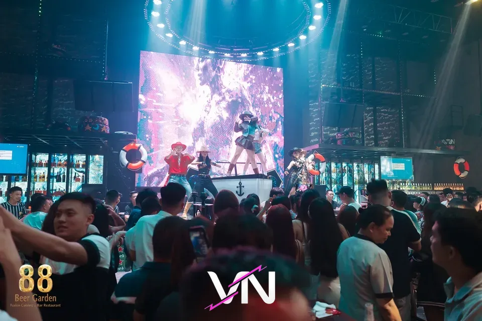 붕따우 88 비어 가든 분위기 5번째