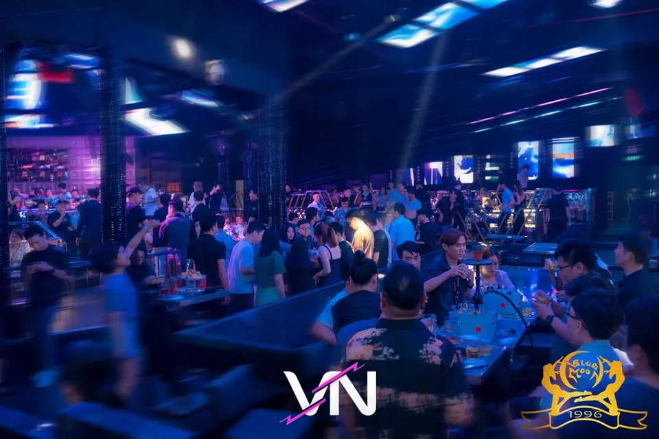 붕따우 블루문 클럽 분위기 4번째