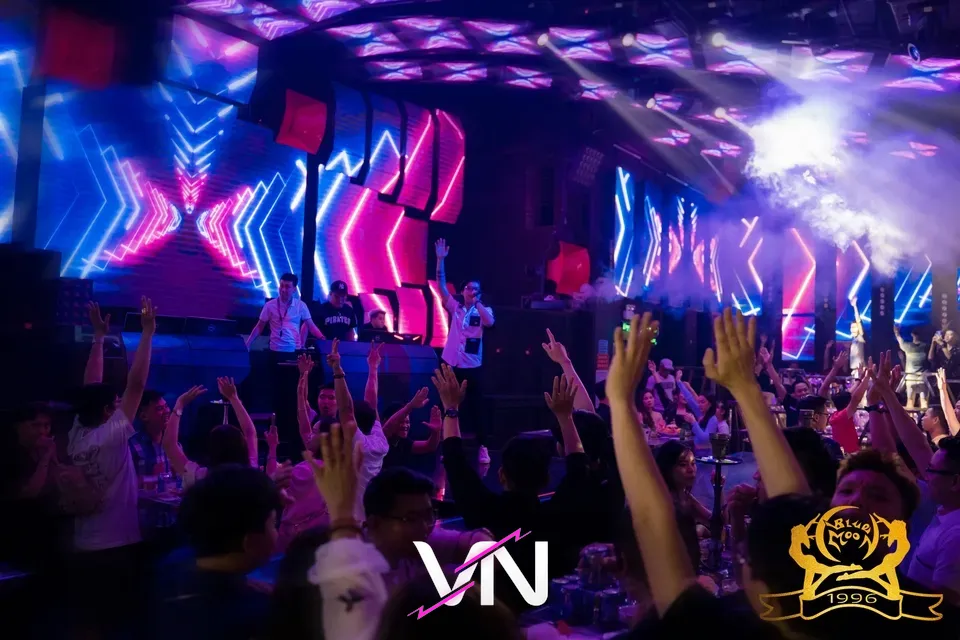 붕따우 블루문 클럽 분위기 6번째