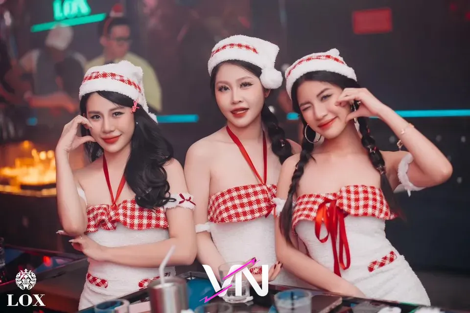 록스 3명의 여성 게스트