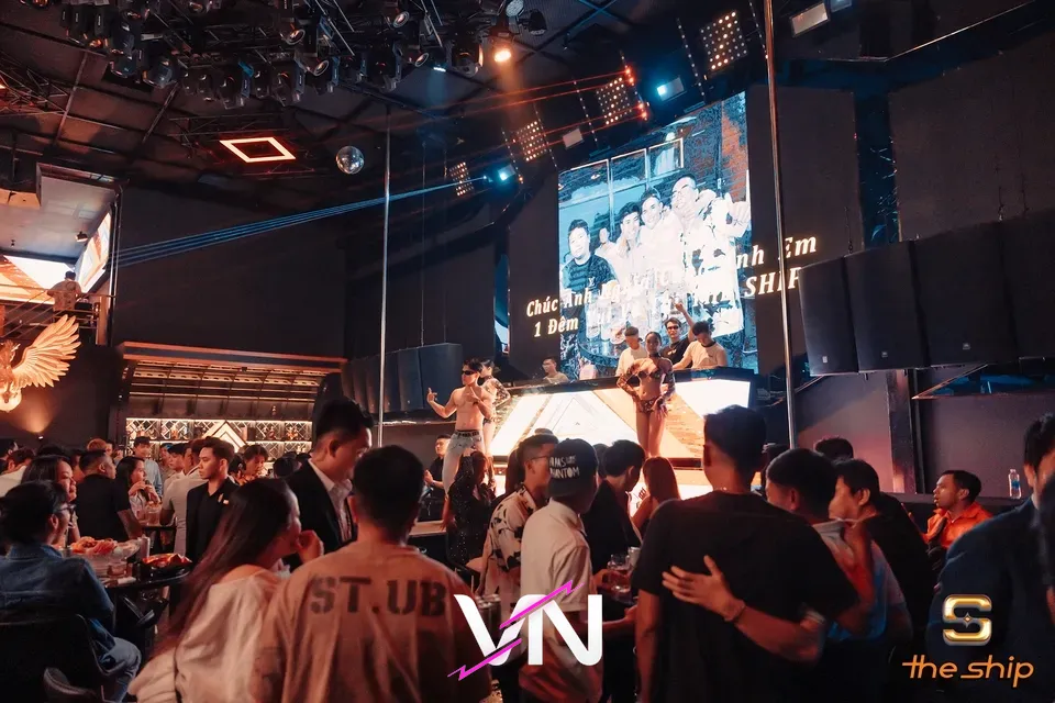 붕따우 더 쉽 클럽 분위기 6번째